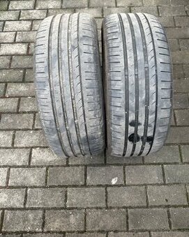 Použité letní pneu: 215/45/R16 - 2 kusy