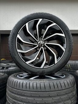 Alu kola 5x112 r17 s letnim pneu (golf)