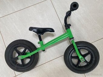 Dětské odrážedlo po renovaci