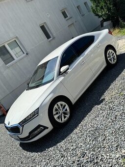Škoda OCTAVIA IV.