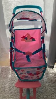 Kočárek pro panenky