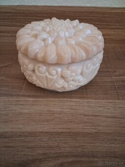 Skleněná dóza Astra Jablonecké sklo  Skončeno