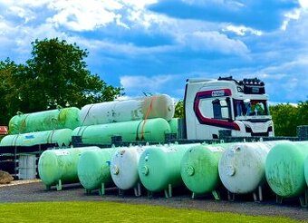 kovová nádrž, cisterna, fekál, nádrž na dešťovou vodu, nádrž