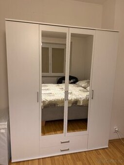 Šatní skříň RAMON