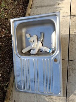 Dřez Sinks STAR 780 V 0,6 mm