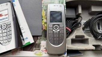 Nokia 9300 TOP STAV