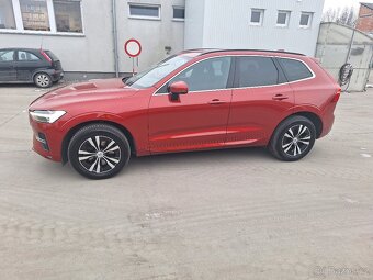PRODÁM: Volvo XC60 B4 Hybrid (2021) – Výkon, elegance a úsp