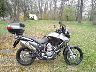 Honda Transalp XL 700 VA