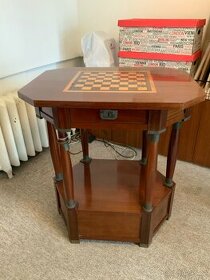Starožitný šachový stolek - 1