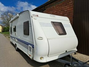 Karavan Hobby 560