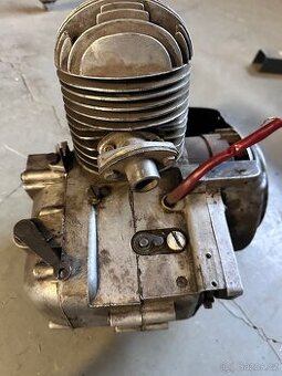 Motoru Manet 100, 125 ?
