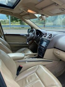 Mercedes GL-320