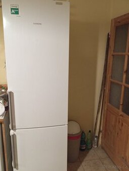 Kombinovaná lednice s mrazákem Siemens