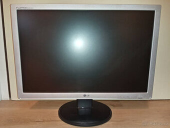 22" Monitor LG Flatron W2242S