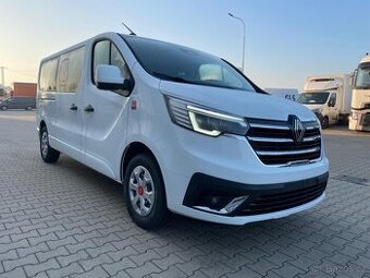 Zapůjčení 9 místné dodávky Renault Trafic L2H1