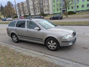 Škoda OCTAVIA ii, 194.xxx km, garážována, top stav
