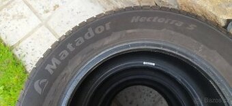 Prodám pneu 215/60-16 letni