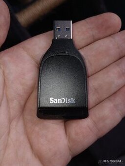 Čtečka paměťových karet SanDisk (cena včetně dopravy)
