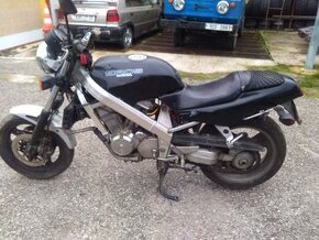 Honda Bross 400 - 1