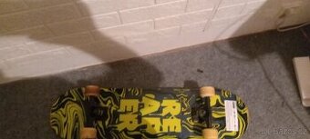 Skateboard – použitý 3×, málo