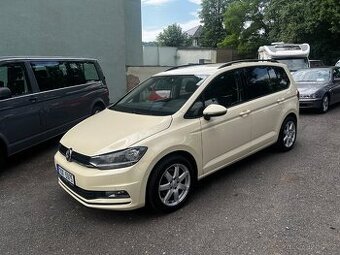 Volkswagen Touran, 2,0 Tdi, DSG, 7 míst Rok výroby: 5/2020