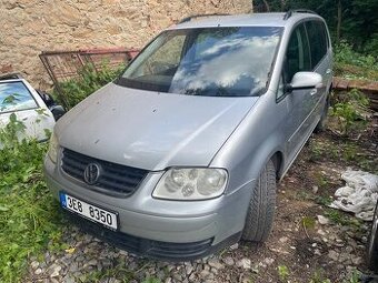 VW Touran 2.0 TDI náhradní díly