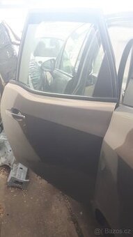 Opel meriva 2013 leve zadni dvere kompletni