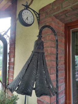 Ručně kovaná svítící lampa