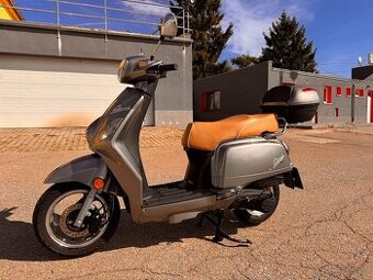 2021 GENERIC CLASSIC 125 ccm, naj. 4500 km , nový servis