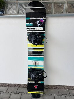 Snowboardový komplet vč. přilby, nebo i jednotlivé položky.