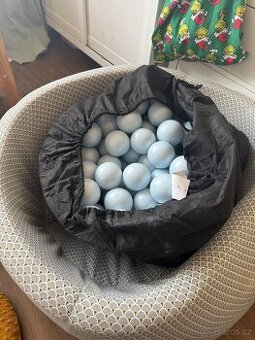 Modry detsky molitanovy bazenek