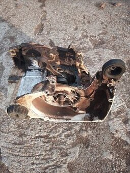 Stihl 044 kliková skříň kliková hřídel