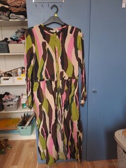 Dlouhé košilové šaty značky b.young