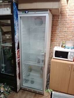 Prosklená lednice -PRODANO