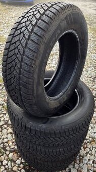 Zánovní zimní pneu Fulda Kristall Control 215/65/16