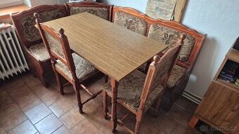 🔹 Jídelní rohový L kout + 2 dřevěné židle – super stav  Po