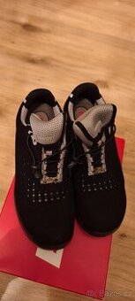 Pracovní pánské boty vel.43