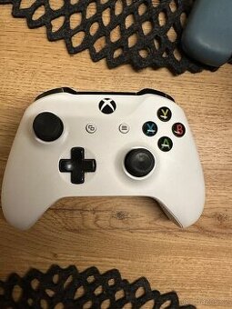 Ovladač Xbox series S, X, bílý