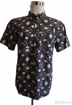 Černobílá pánská košile zn.DC