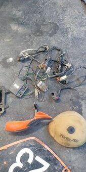 KTM 250 náhradní díly