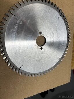 Pilový kotouč na dřevo HW Ø 210 × 2,8/1,8 × 30 – 64 zubů