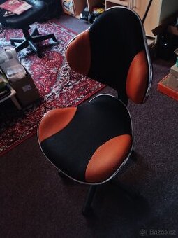 Kancelářská židle