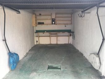 Pronájem garáže v Plzni na Slovanech.