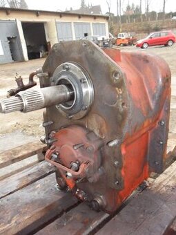 Převodovka pojezdu DESTA DVHM 1622-2022, plně funkční, jedna