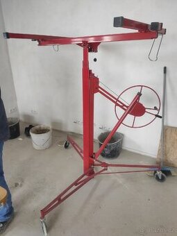 Zvedák sádrokartonových desek