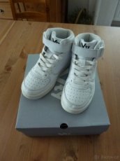 PRODÁM BOTY VTY vel. 32