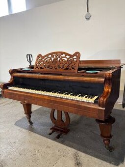 Historické koncertní křídlo Bösendorfer