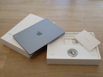Apple MacBook Air 13,6" (2022) / M2 / 16GB RAM / 256GB / CZ