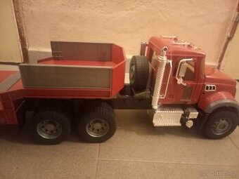 Bruder 02813 Nákladní auto Mack Granit návěs
