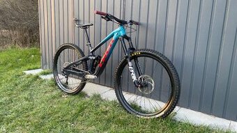 Horské kolo Trek Slash 8